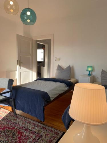 Altstadt Nähe 7 Min Fußweg über Alte Maibrücke zu Pension mit Balkon & Garten, ideal for long stay, relocation Altstadt Nähe 7 Min Fußweg über Alte Maibrücke zu Pension mit Balkon & Garten, ideal for long stay, relocation