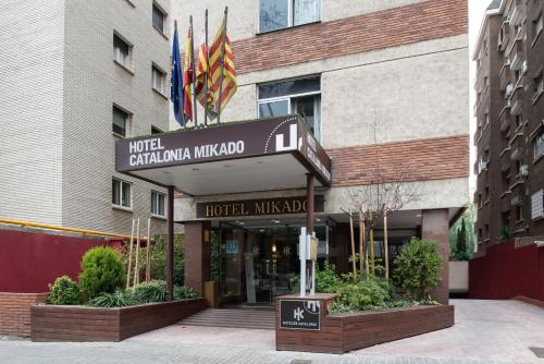 Catalonia Mikado Hotel - image 2