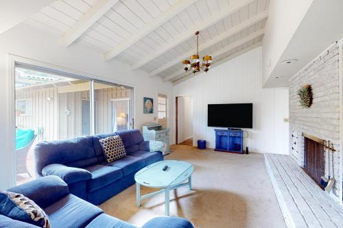 Coastal Farmhouse in San Diego, USA