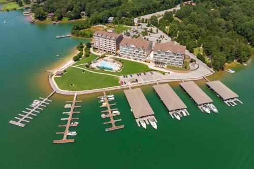 The Lake Condo in Huddleston, USA