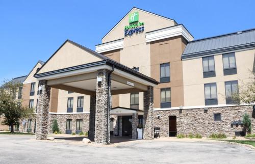 Holiday Inn Express Cedar Rapids - Collins Road, an IHG Hotel