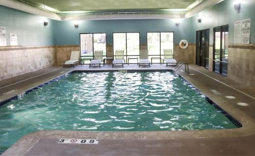 Holiday Inn Express Cedar Rapids - Collins Road an IHG Hotel - image 6