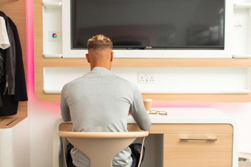 YOTEL London Clerkenwell St Paul's - image 11