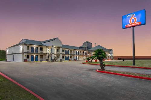 Studio 6 - Texas City, TX in Texas City, USA