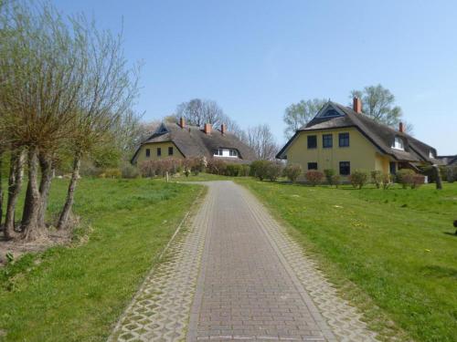 Reetdachhaus in der Puddeminer Wiek Reetdachhaus in der Puddeminer Wiek