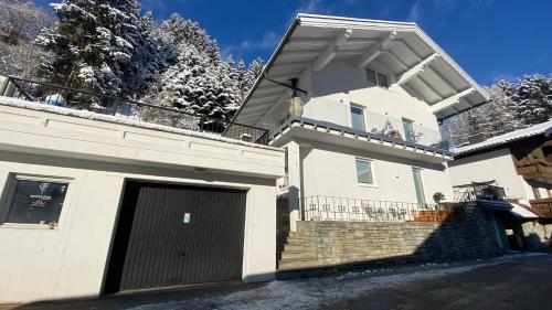 外部景觀, Happy Amadei in 聖維伊恩蓬高