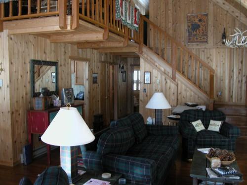 Montana Spirit Guest Lodge thumb 2