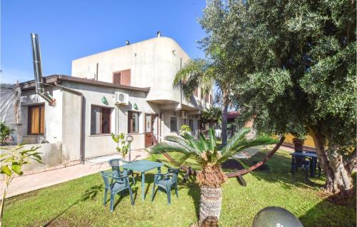  Awesome Home In Melito Di Porto Salvo in Melito di Porto Salvo