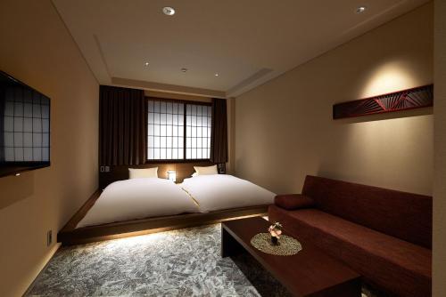 Japanese-Style Room