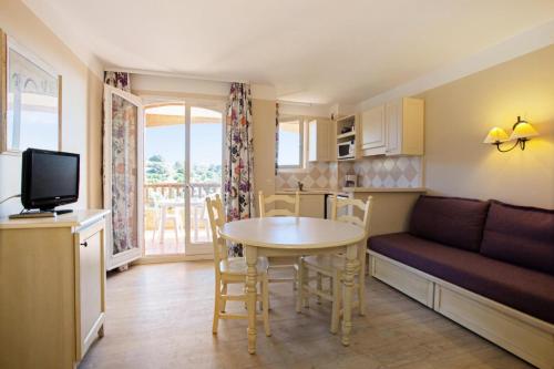 Les Issambres Bellevue - maeva Home - Appartement 2 pièces 6 personnes Confo 64 - Location saisonnière - Roquebrune-sur-Argens