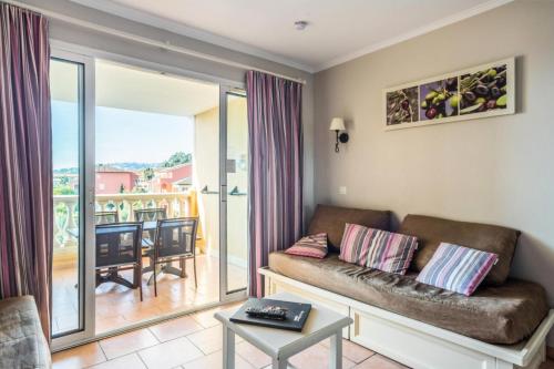 Résidence les Calanques des Issambres - maeva Home - Appartement 2 pièces 5 74 - Location saisonnière - Roquebrune-sur-Argens