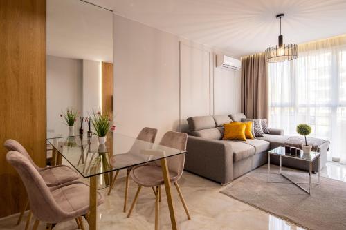 One-Bedroom Apartment image 1