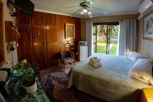 1 queen bed