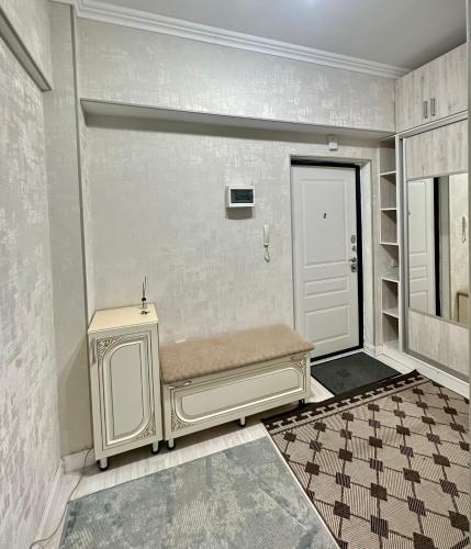 1-комнатная квартира в 100м от метро Момышулы, Almaty (Foto 9)