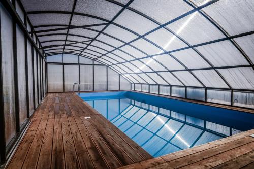 Skats, Domki na Kaszubach - Chabry i Rumianki - Roztoka, Przywidz - Basen Sauna Jacuzzi KASZUBY in Przywidz