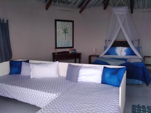 Wildview Self Catering Cottages Coffee Bay, Breakfast & Wi-Fi inc