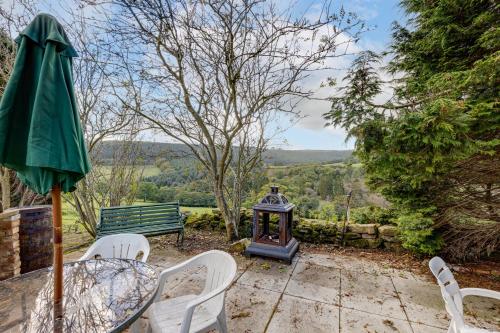 Mediu înconjurător, Family Country Cottage with a private Valley View in Cloughton