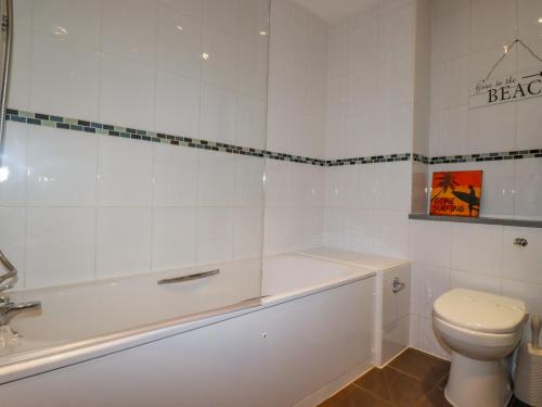 47 Bredon Court - image 5