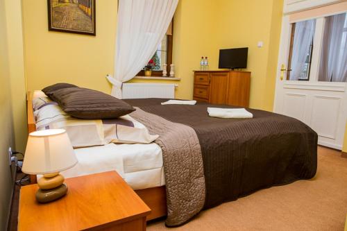 2 twin beds