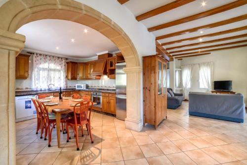 Three-Bedroom Villa image 9