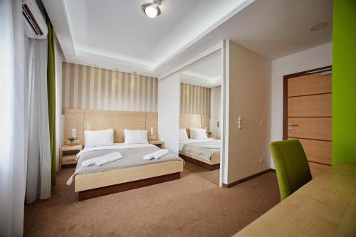 Laurus Motel Airport Tuzla - image 12