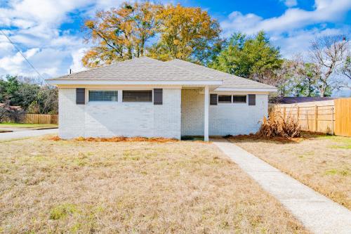 Viesnīcas āriene, House in Mobile Newly Renovated! Quiet & Centrally Located! in Georgia Avenue (AL)