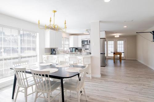 Iekārtas, House in Mobile Newly Renovated! Quiet & Centrally Located! in Georgia Avenue (AL)