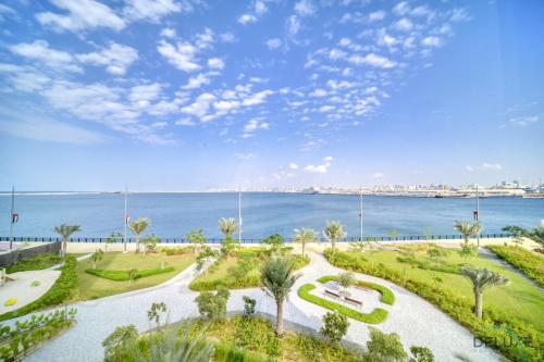 View, Peaceful 1BR at The Anwa By Omniyat Dubai Maritime City by Deluxe Holiday Homes in Jumeirah