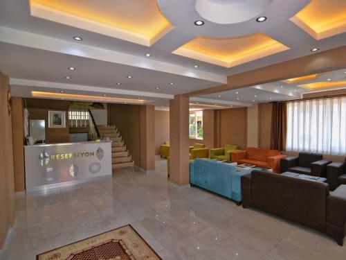 Фойє, Airport Güllük Otel (Airport Gulluk Otel) in Güllük