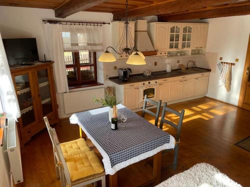 Chaloupka pod hradem in 比斯特雷