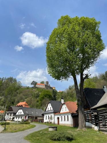 Chaloupka pod hradem Chaloupka pod hradem