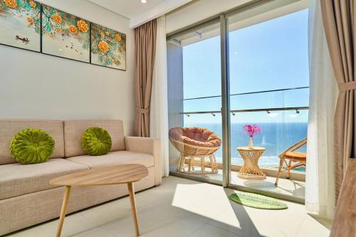 Standard condo 3 bedroom