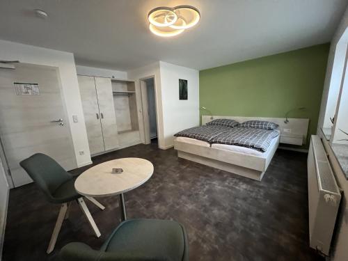 1 queen bed