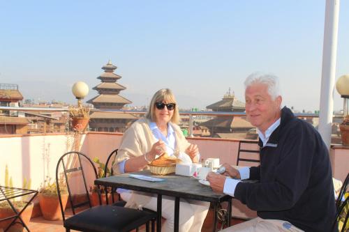 餐廳, HOTEL RUPAKOT AND ROOFTOP RESTAURANT in 巴克塔普爾