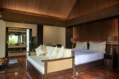 The Samaya Ubud Villas Bali Room Type - Three-Bedroom Villa with Private Pool The Samaya Ubud Villas Bali Room Type - Three-Bedroom Villa with Private Pool