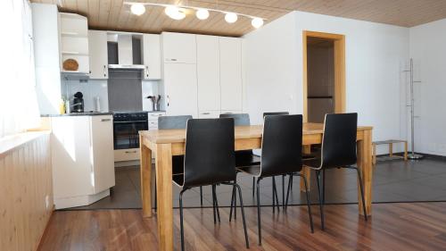 Konyha, Ufem Egg Ferienwohnungen in Innertkirchen