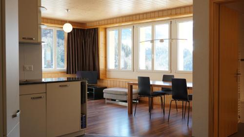 Konyha, Ufem Egg Ferienwohnungen in Innertkirchen