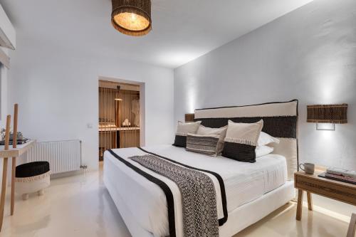 Amalgam Homes Paros in อัมเปลัส