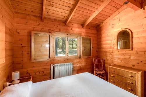 3 twin beds, 2 sofa beds