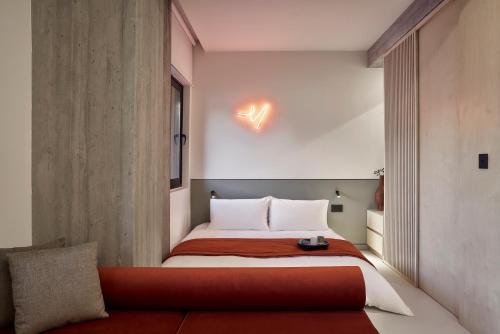 The Newel Metaxourgeio by Athens Stay - image 9