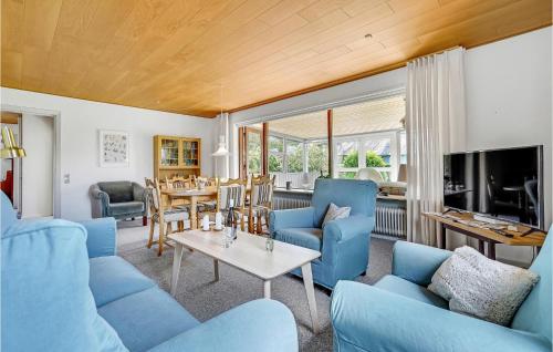 3 Bedroom Lovely Home In Hjørring in Hjørring