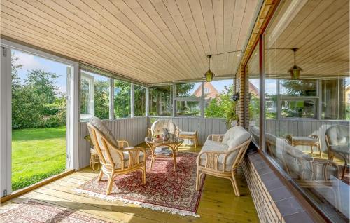  3 Bedroom Lovely Home In Hjørring in Hjørring