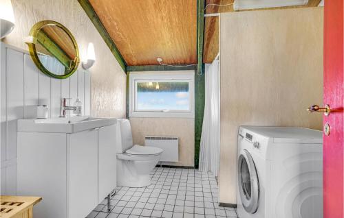 Bathroom, Holiday home Lodbjergvej in Hjorring