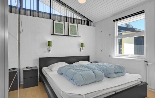 4 Bedroom Amazing Home In Blokhus
