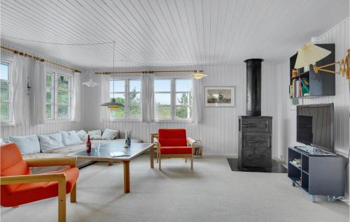  Three-Bedroom Holiday Home In Skagen in Skagen