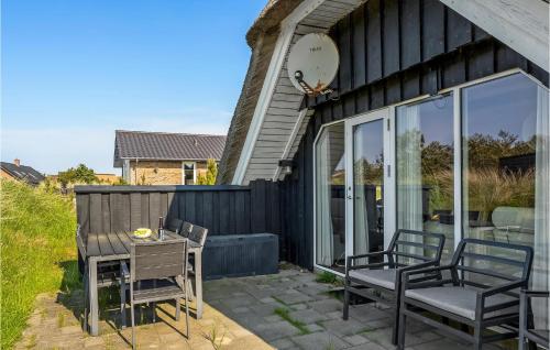 Hotellet från utsidan, Awesome Home In Blvand With 3 Bedrooms And Sauna in Vejers Strand