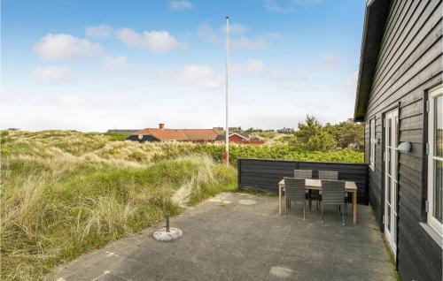 Gorgeous Home In Vejers Strand With Wifi