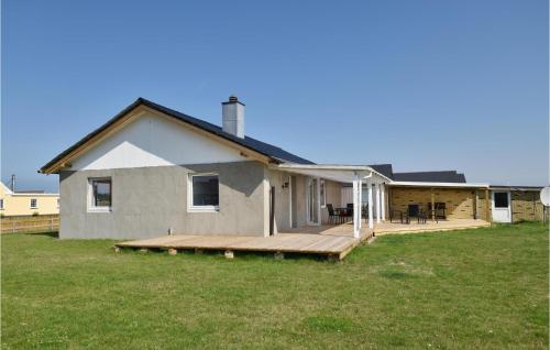 Awesome Home In Harbore With Kitchen