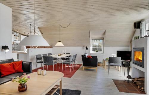  Cozy Home In Thisted With Sauna in Klitmøller