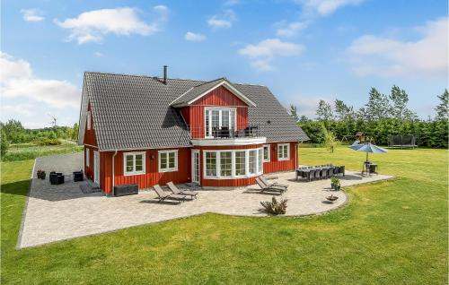  Nice Home In Grindsted With 6 Bedrooms And Wifi, Pension in Grindsted bei Blåhøj Stationsby
